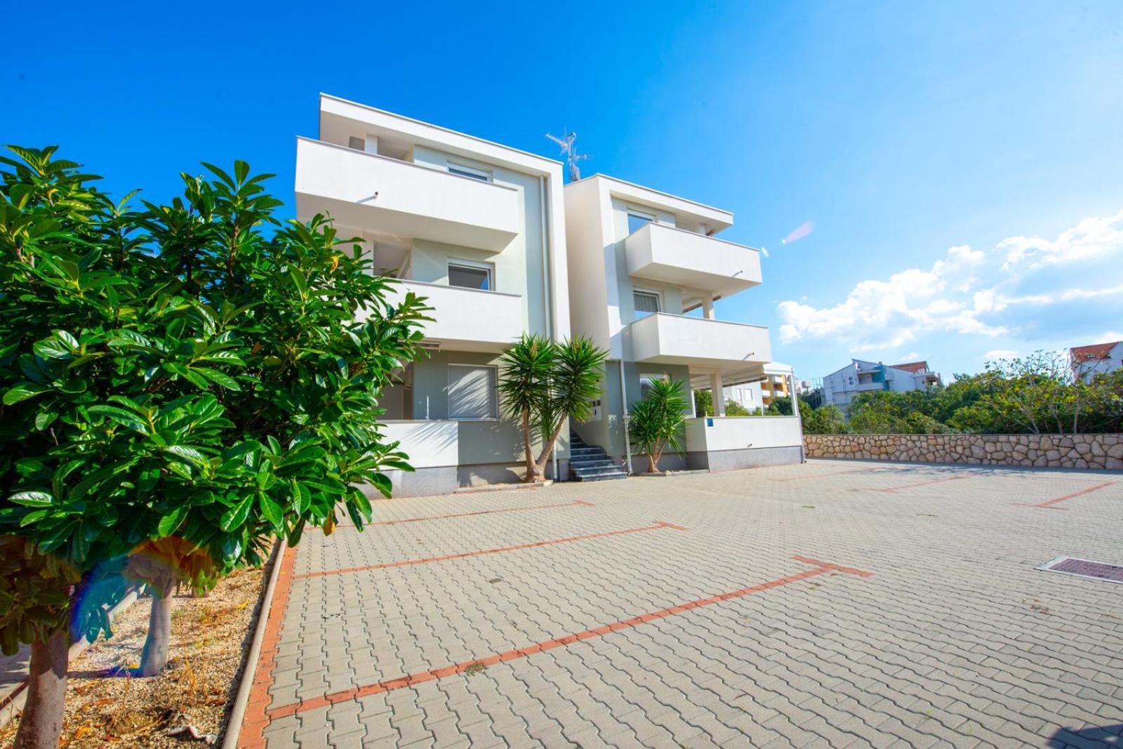 Apartments Yoko Novalja Luaran gambar