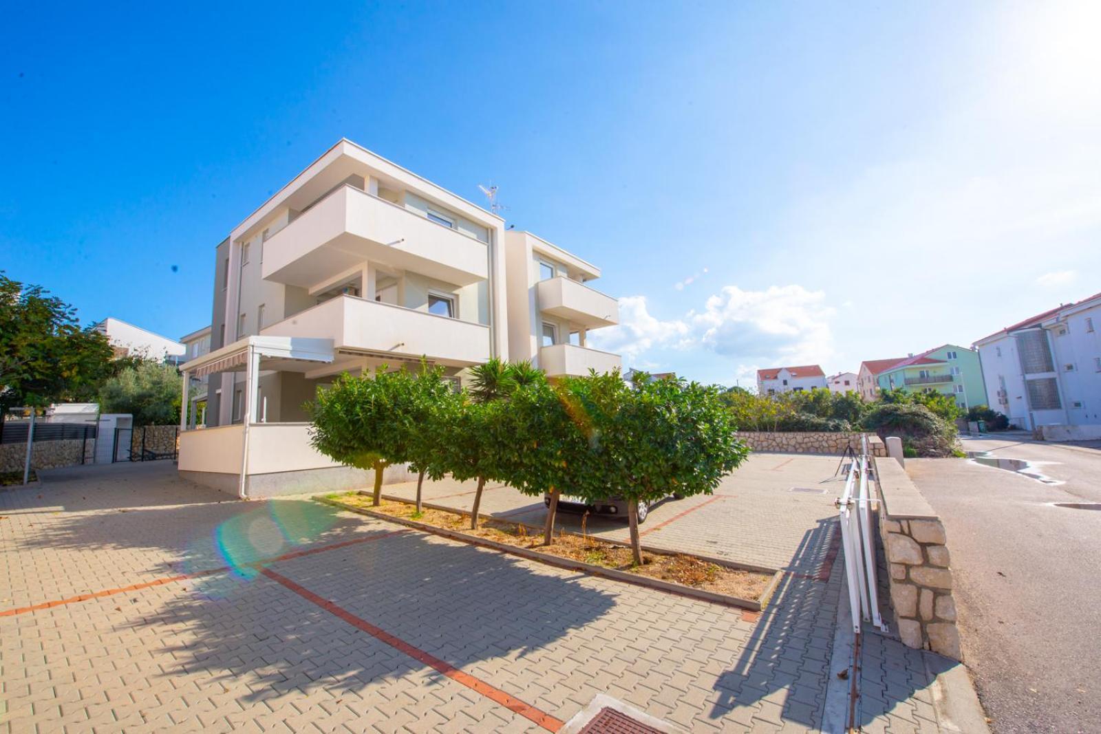 Apartments Yoko Novalja Luaran gambar